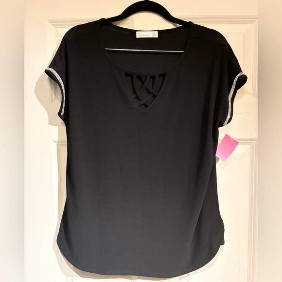 89th & Madison Black Top w/ Rhinestone Sleeves - Size: L - Picture 1 of 7
